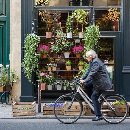 Rue De Beaune