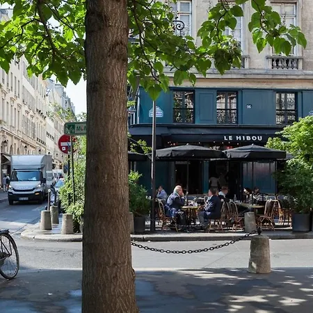Rue De Beaune París